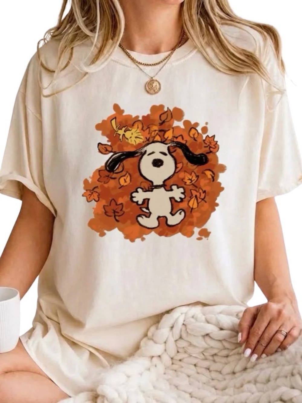 Cream Short Sleeve Tee with Snoopy Autumn Graphic